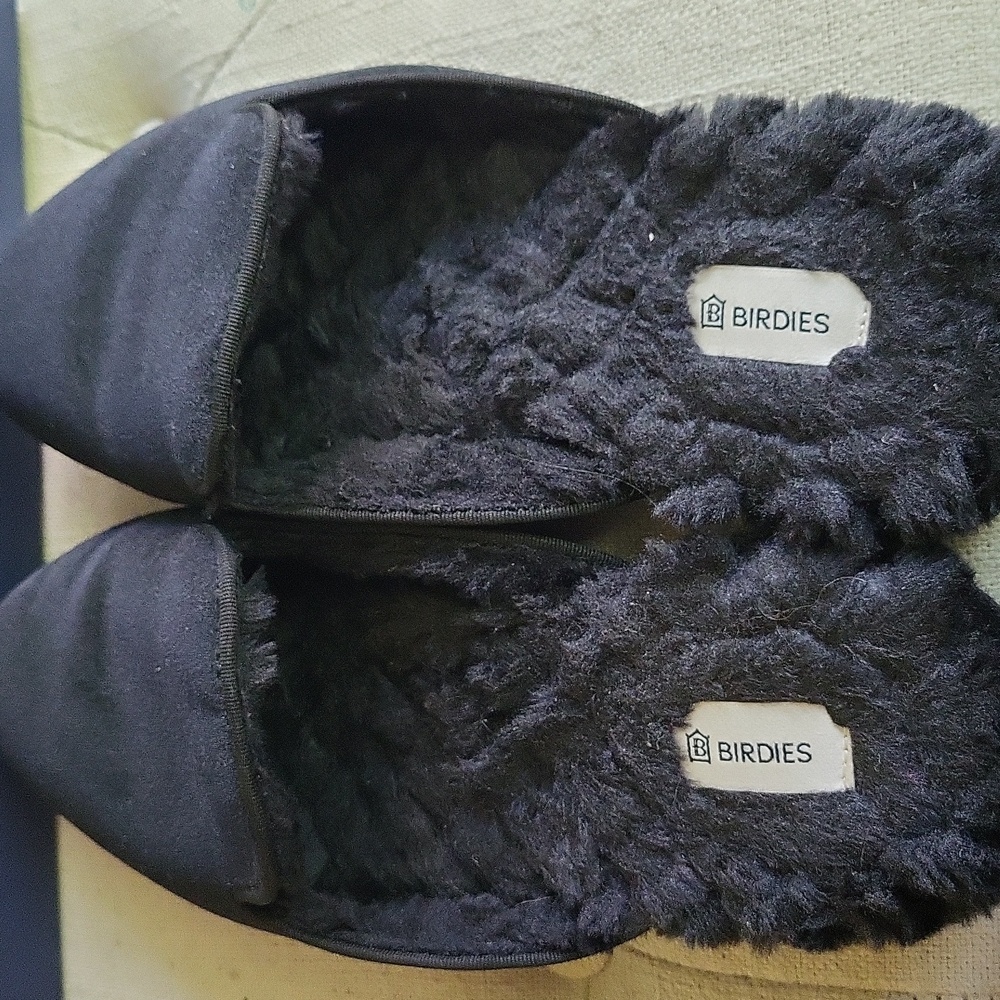 Birdies Luxurious Black Velvet Slippers - Picture 4 of 4